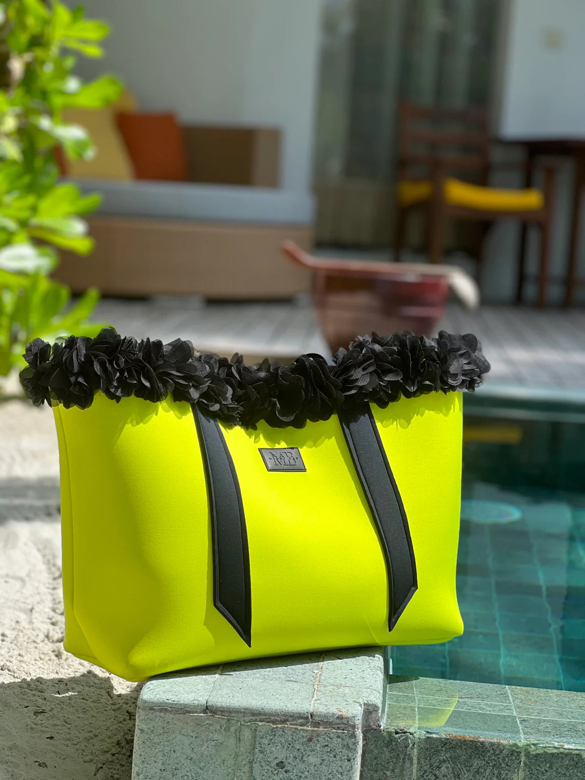 Neo Loft Neoprene Beach Tote