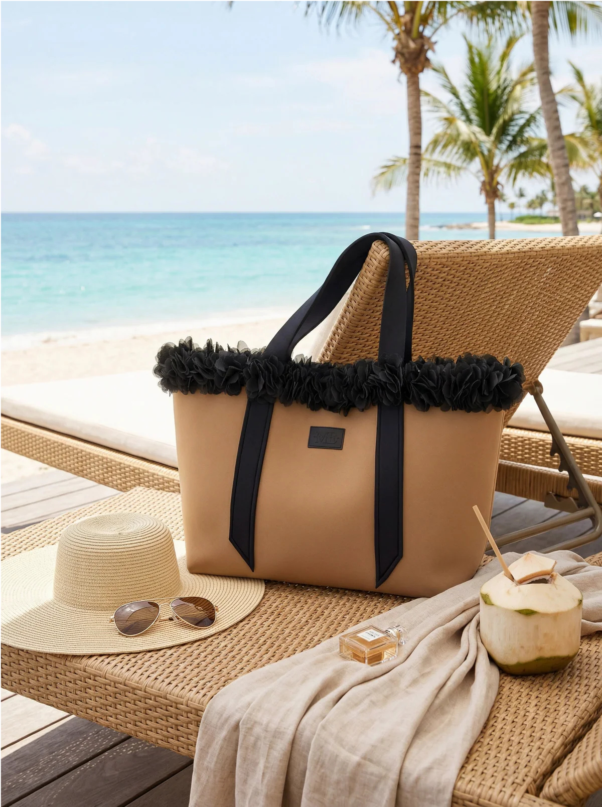 Nude Glory Neoprene Beach Tote